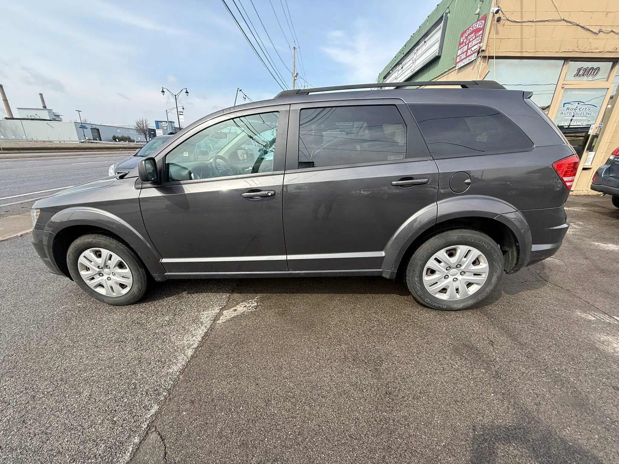 Used 2018 Dodge Journey SE image 9