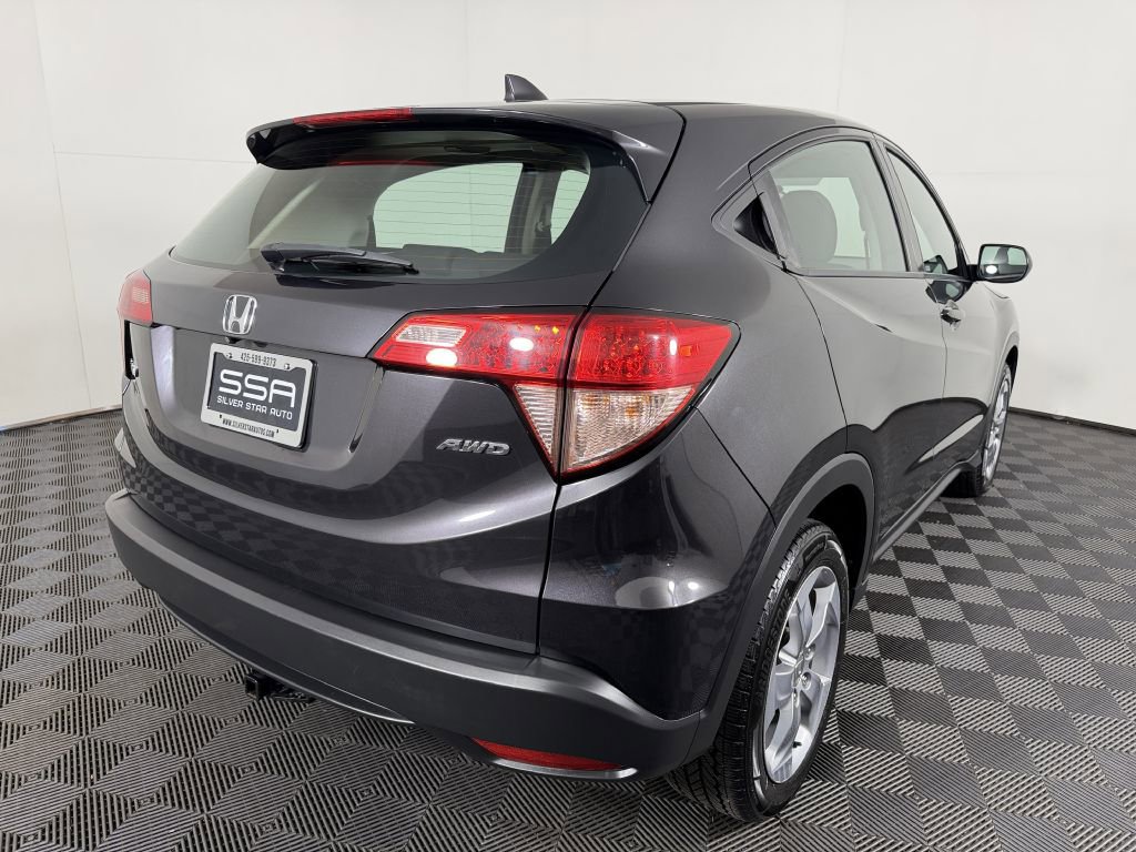 Used 2018 Honda HR-V LX image 5