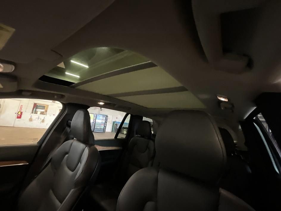 Used 2025 Volvo XC90 B6 Plus AWD/4WD image 15