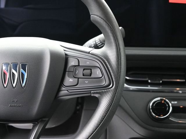 Used 2025 Buick Envista Preferred image 29