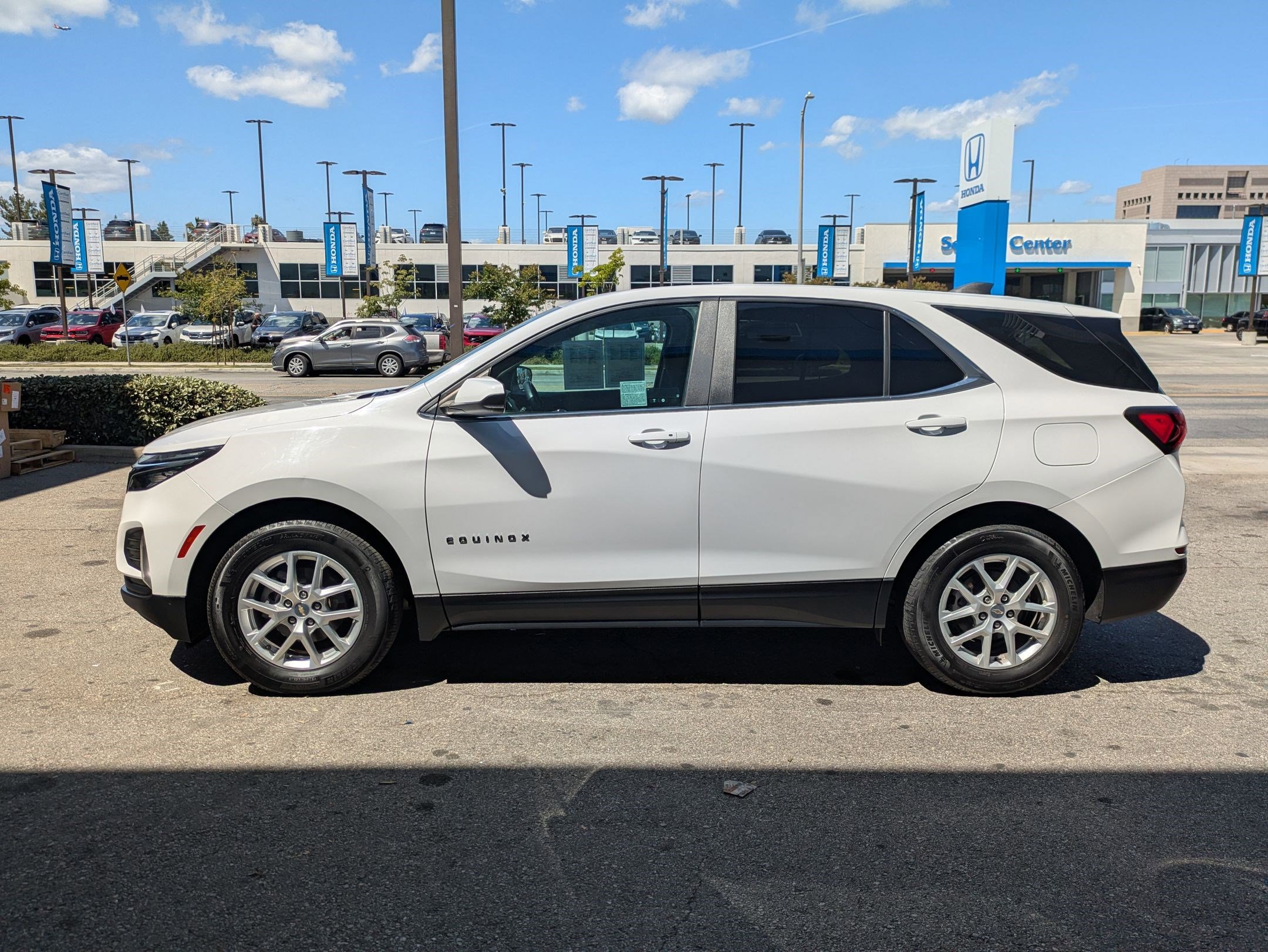 Certified 2022 Chevrolet Equinox LT FWD image 8