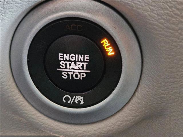 Used 2020 Chrysler Pacifica Touring-L image 15