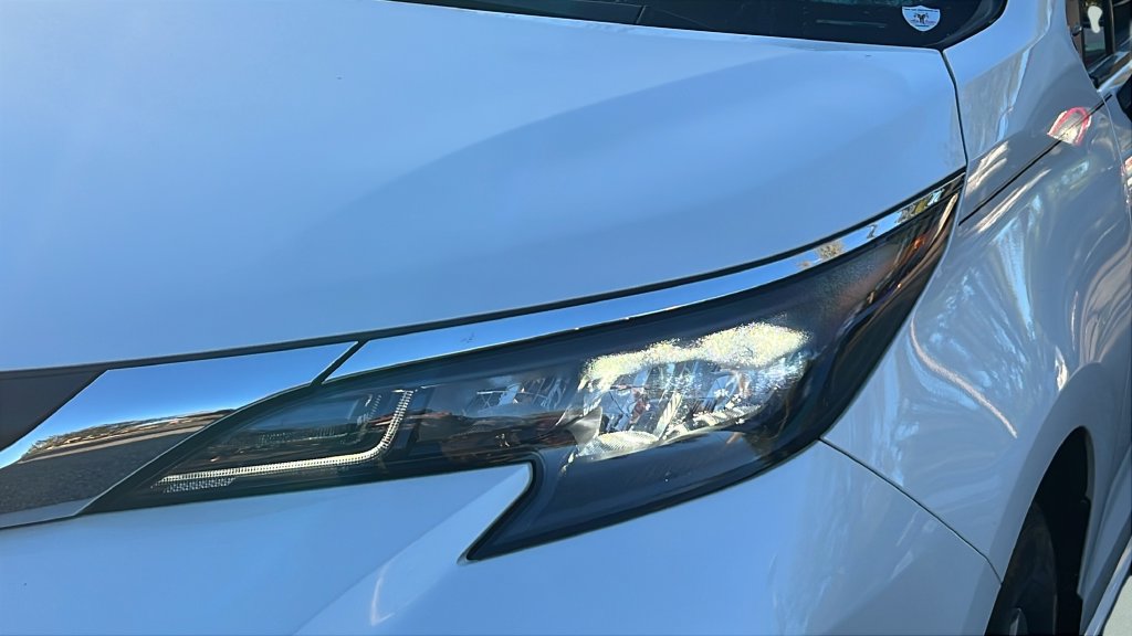 Certified 2026 Toyota Sienna XLE FWD image 27