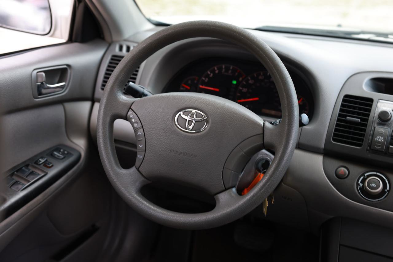 Used 2005 Toyota Camry SE FWD image 27