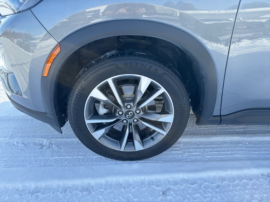 Used 2023 INFINITI QX60 Luxe image 4