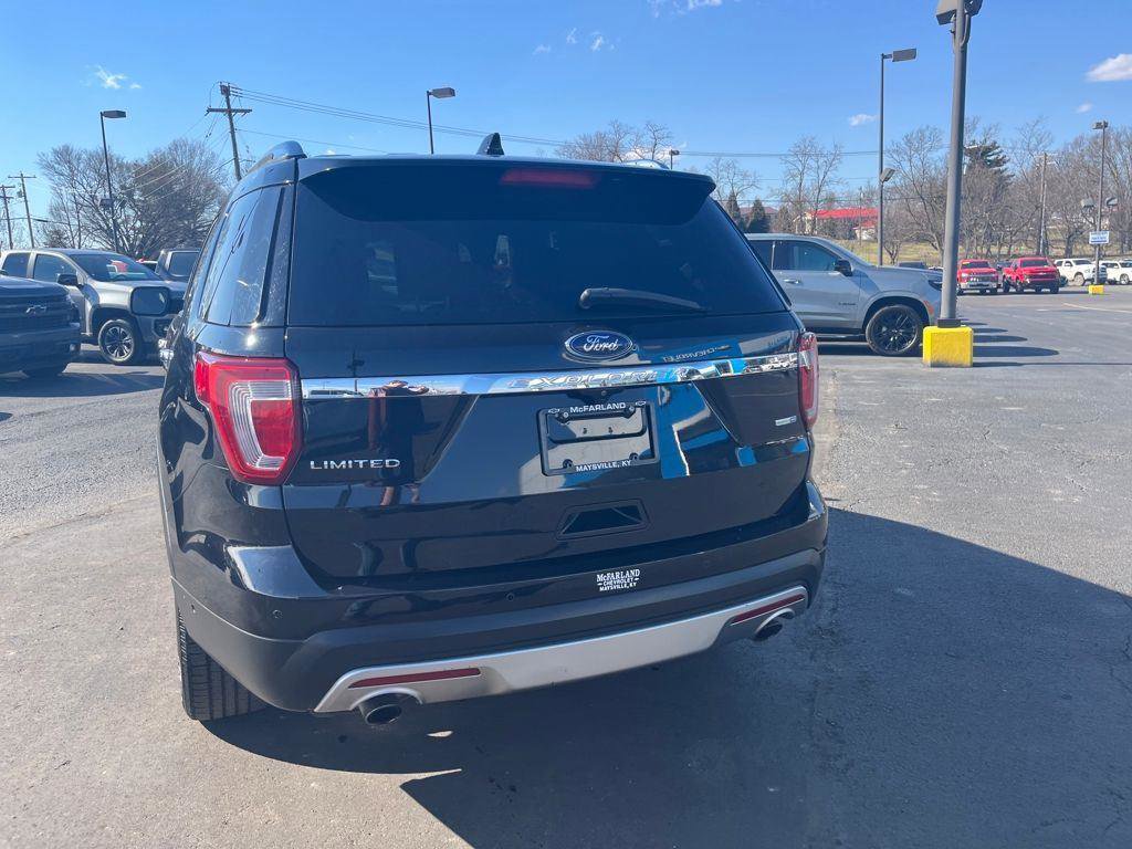 Used 2016 Ford Explorer Limited w/ Equipment Group 303A image 4