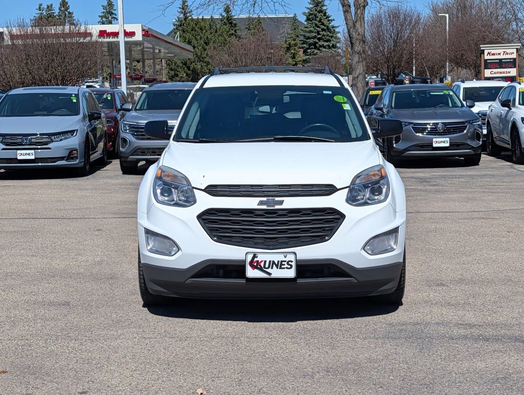 Used 2017 Chevrolet Equinox LT w/ Sport Edition image 2