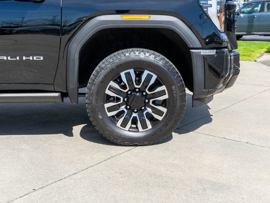 New 2026 GMC Sierra 3500 Denali Ultimate AWD/4WD image 36