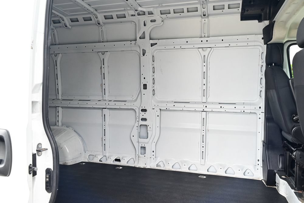 Used 2024 RAM ProMaster 2500 w/ Convenience Group FWD image 13