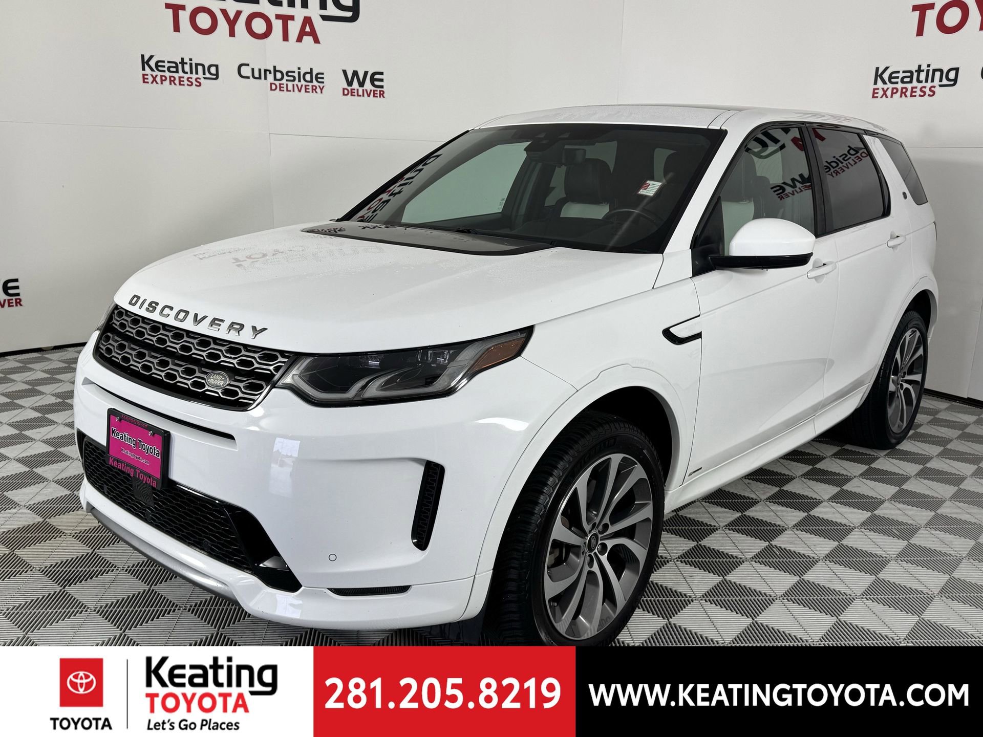 Used 2020 Land Rover Discovery Sport SE R-Dynamic image 9