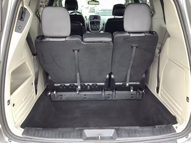 Used 2018 Dodge Grand Caravan SXT FWD image 14