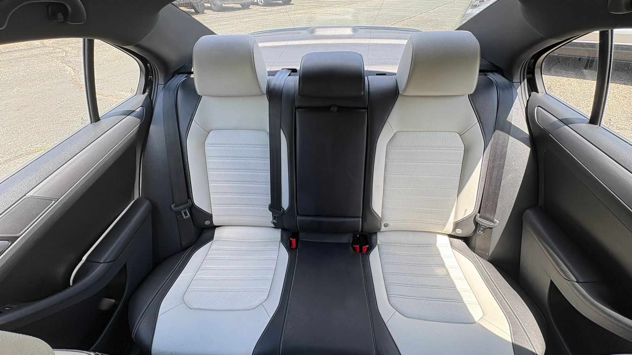 Used 2016 Volkswagen Jetta Sport FWD image 30