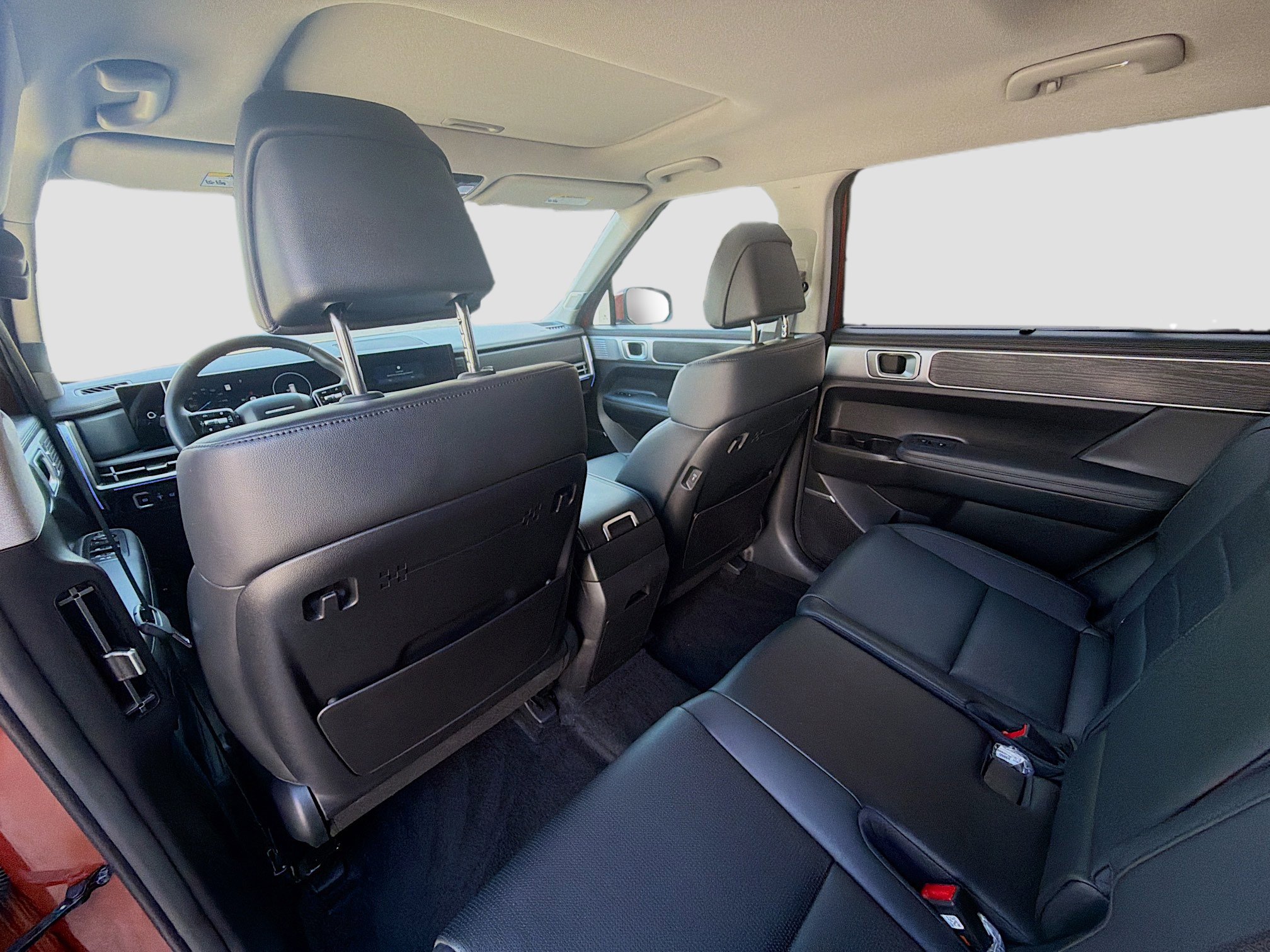 Used 2025 Hyundai Santa Fe Limited AWD/4WD image 23