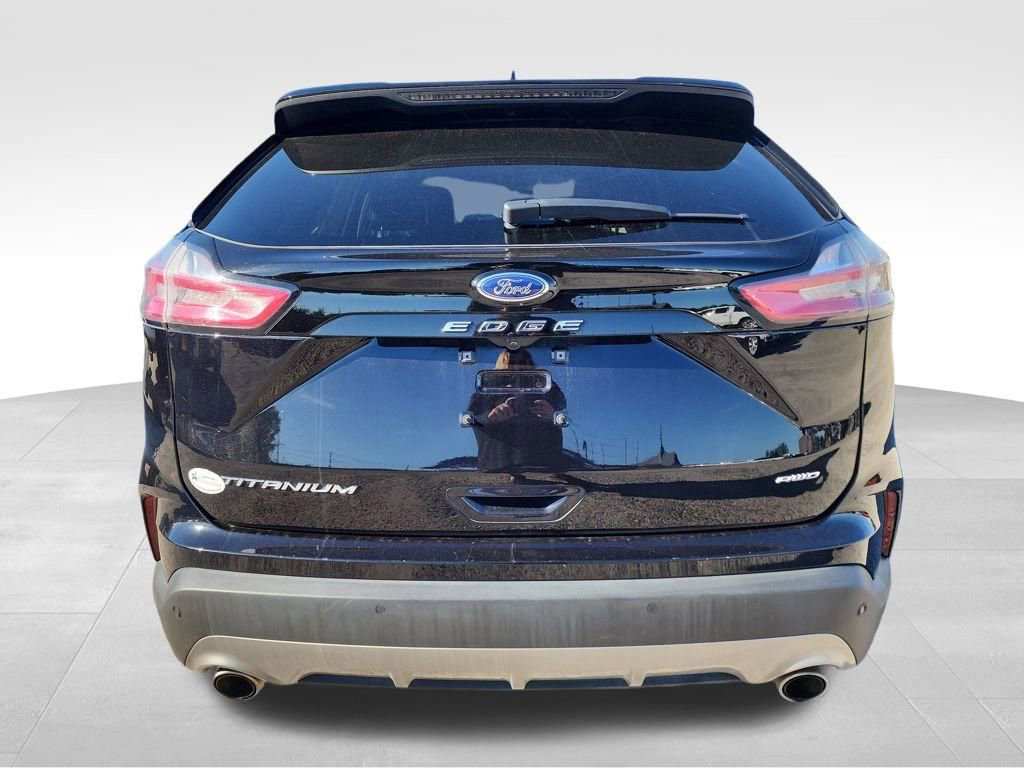 Used 2024 Ford Edge Titanium image 7