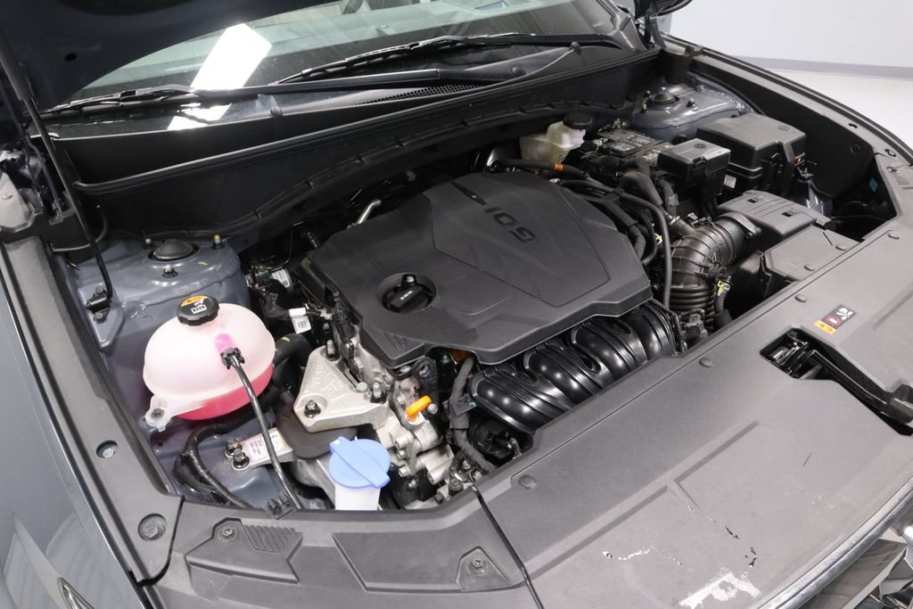 Certified 2025 Hyundai Tucson Limited AWD/4WD image 19
