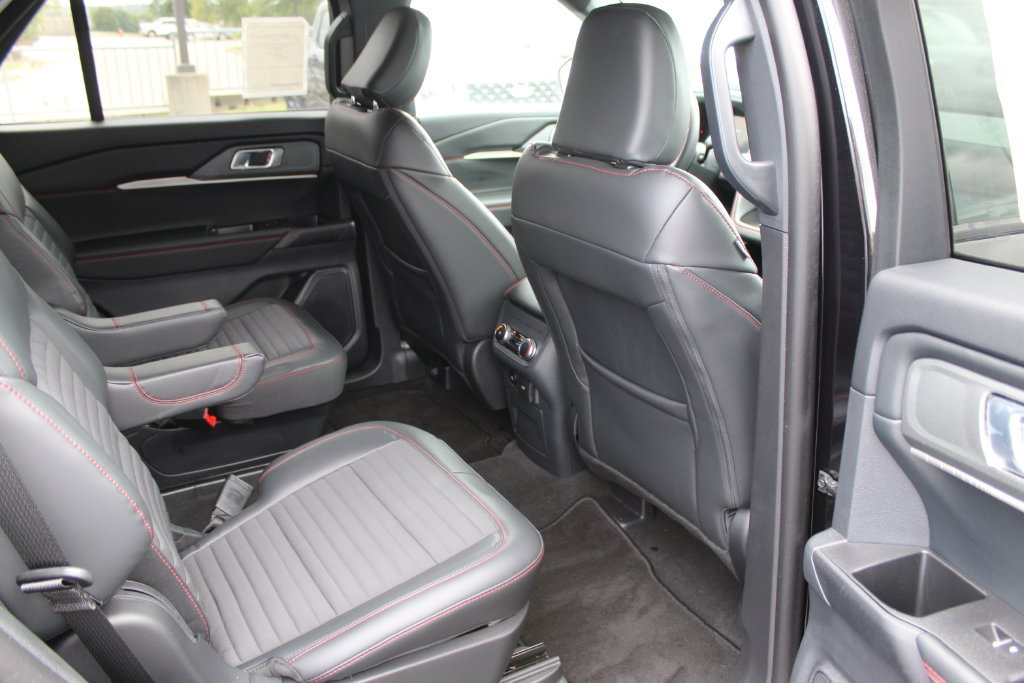 New 2026 Ford Explorer ST-Line AWD/4WD image 14