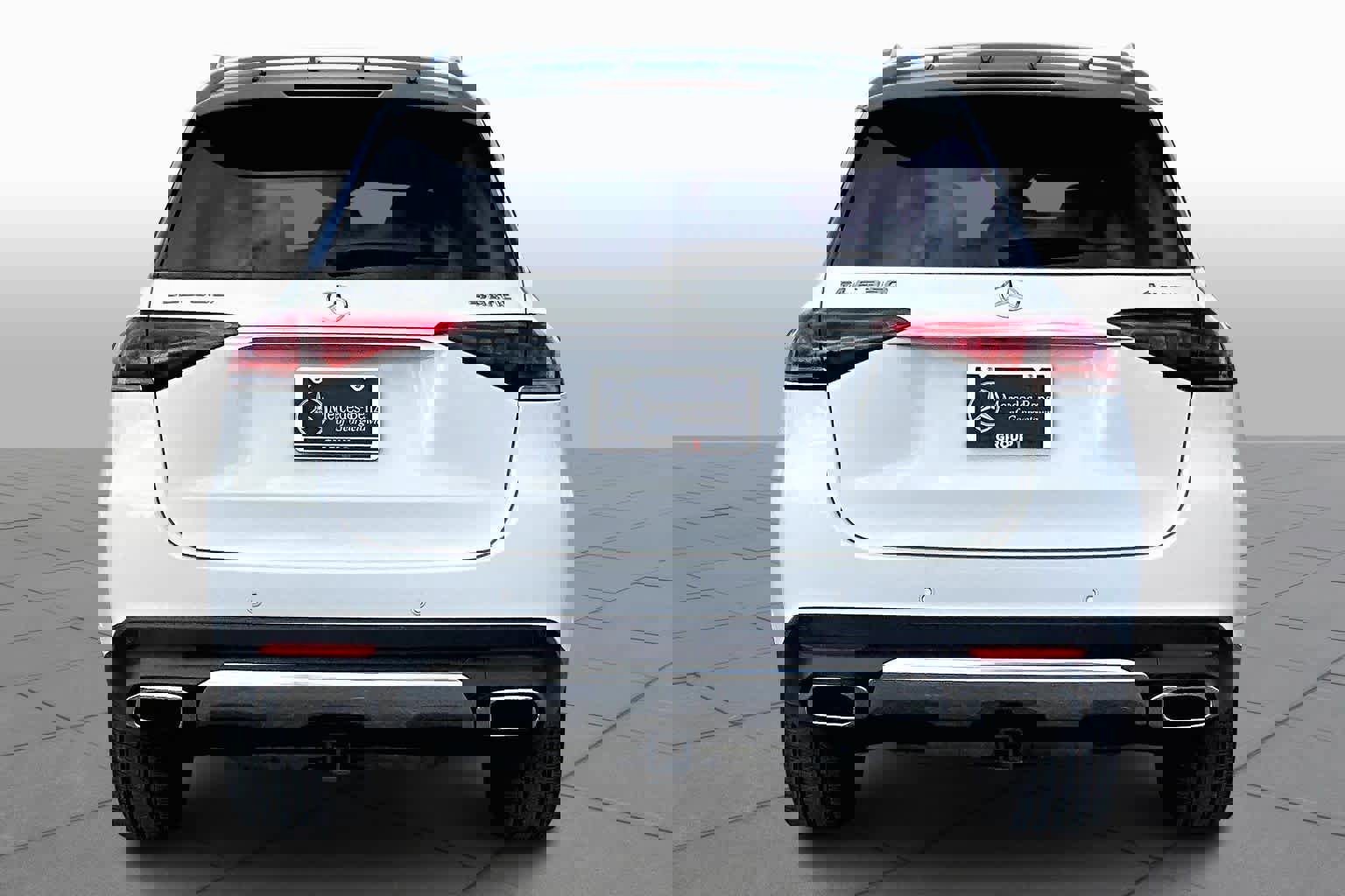 Certified 2020 Mercedes-Benz GLE 350 4MATIC image 4