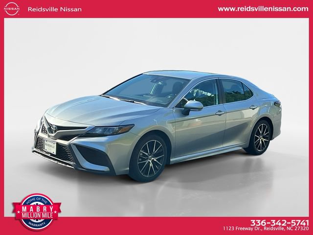 Used 2023 Toyota Camry SE FWD image 1