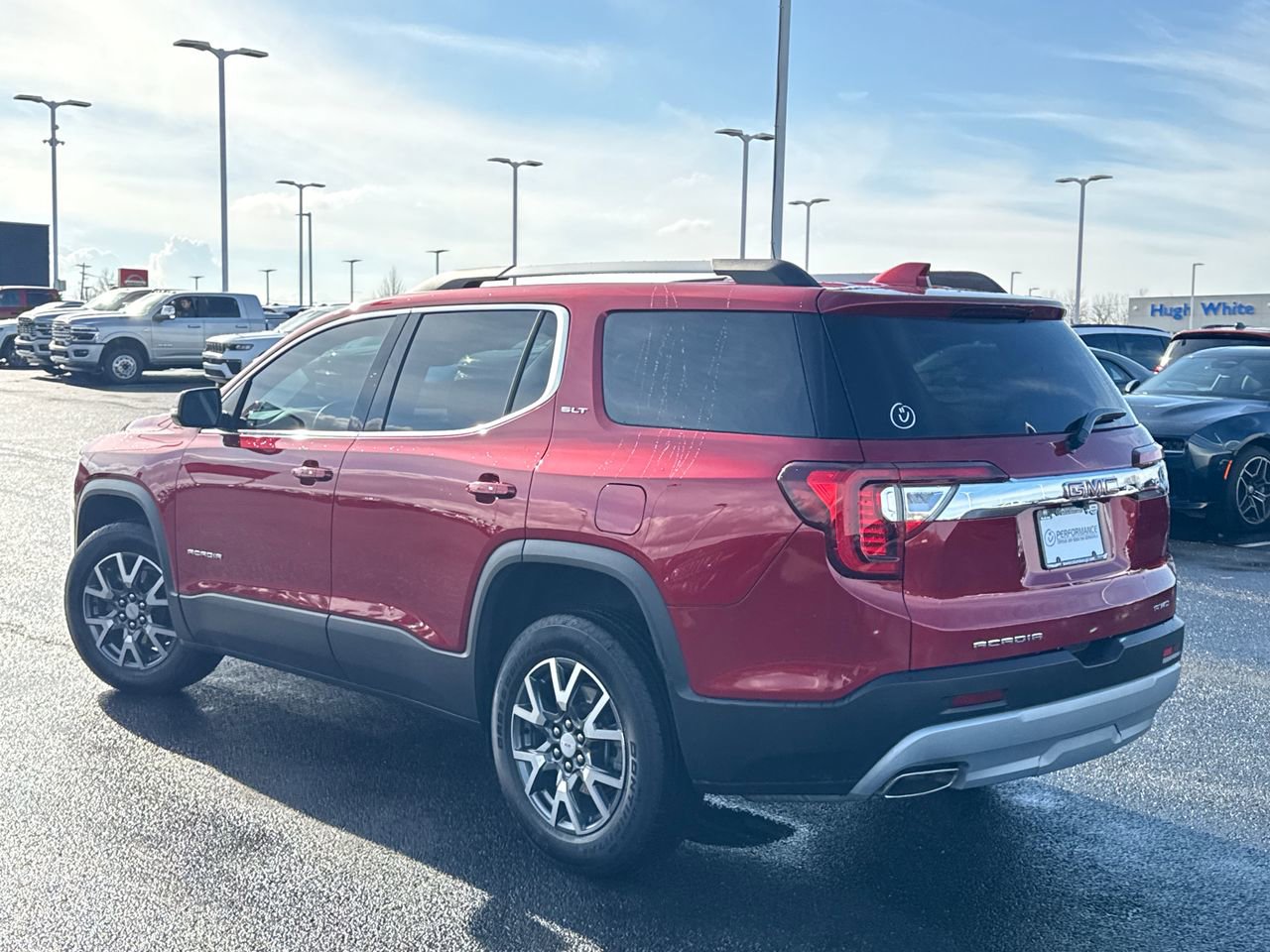 Used 2023 GMC Acadia SLT image 5