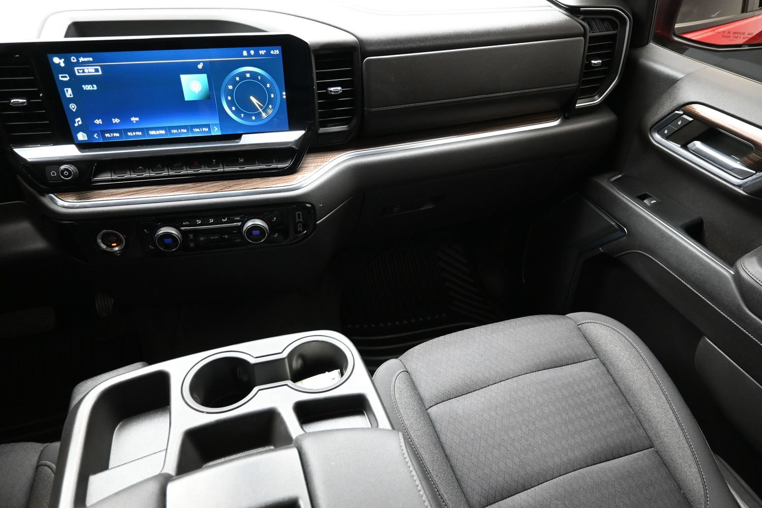 Used 2023 Chevrolet Silverado 1500 LT RWD image 38