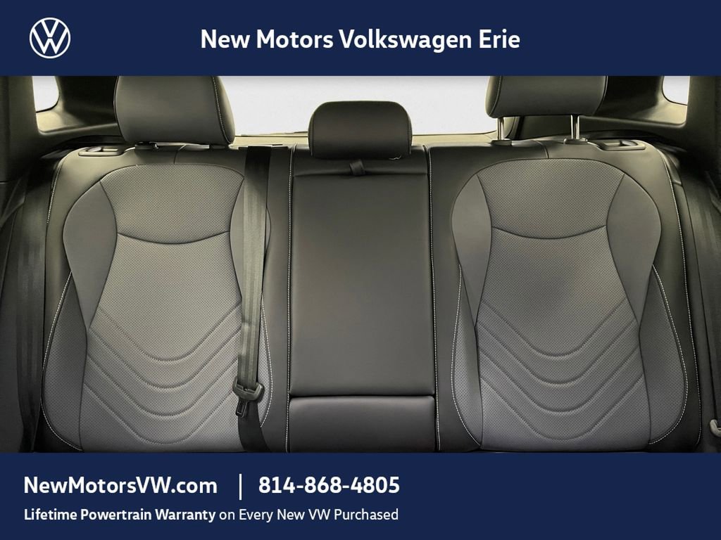 New 2026 Volkswagen Tiguan SE R-Line AWD/4WD image 11