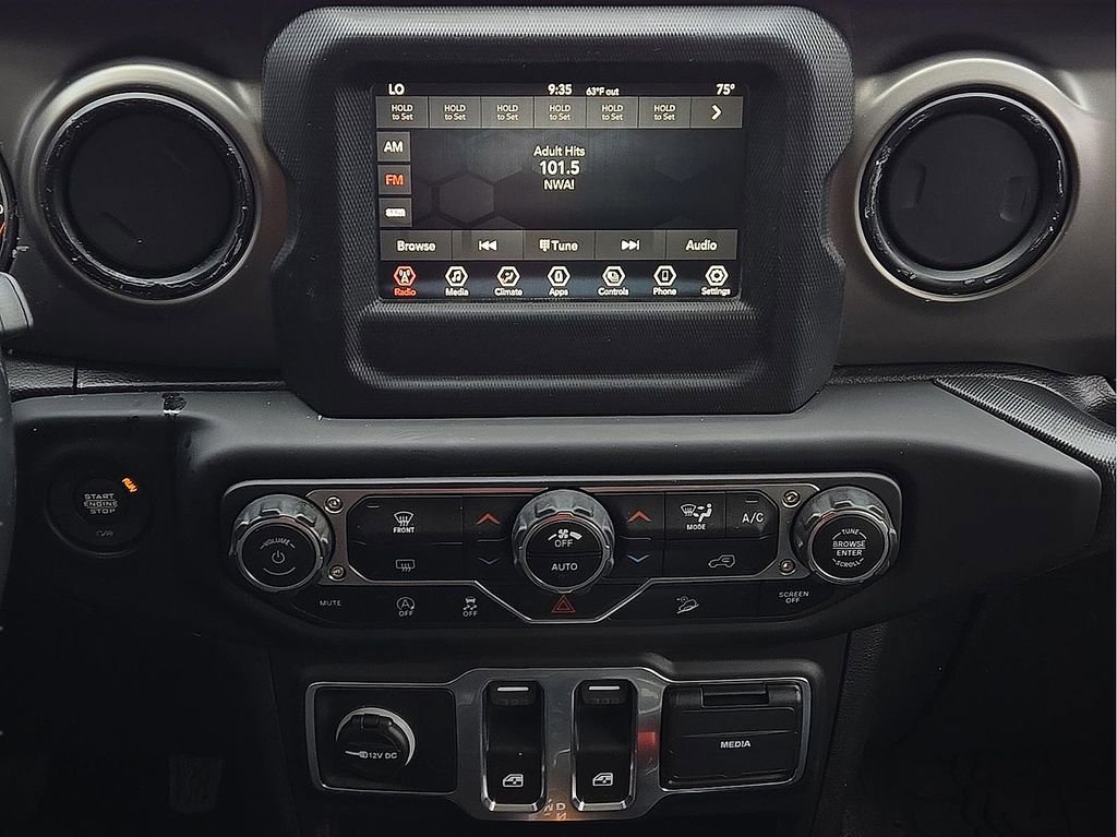 Used 2021 Jeep Wrangler Sport S image 11