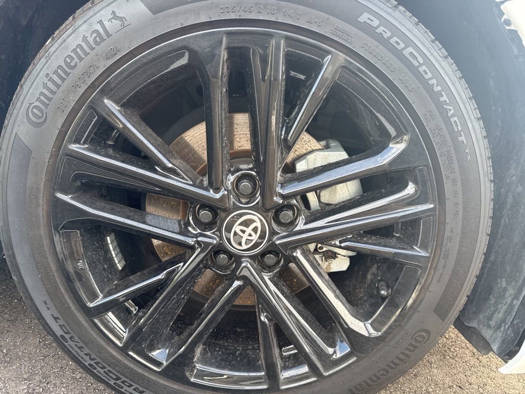 Used 2025 Toyota Camry SE w/ Multimedia Upgrade Package image 9