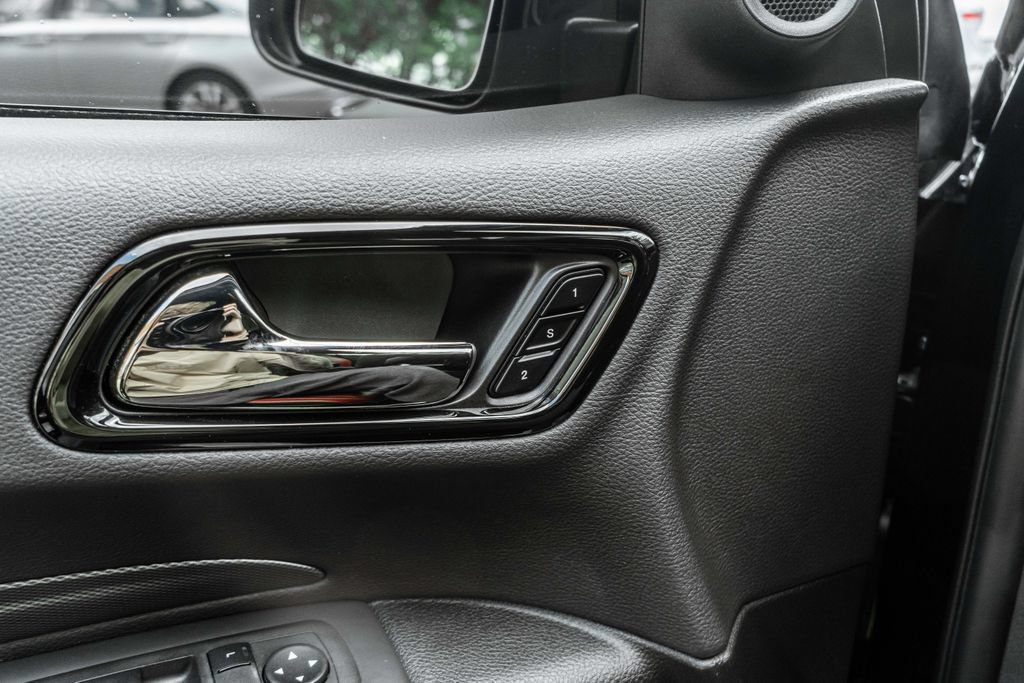 Used 2024 Dodge Durango SRT AWD/4WD image 18
