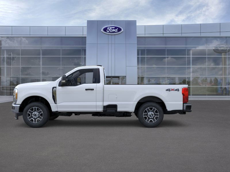 New 2025 Ford F350 XLT image 3