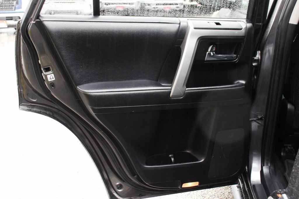 Used 2021 Toyota 4Runner SR5 image 33