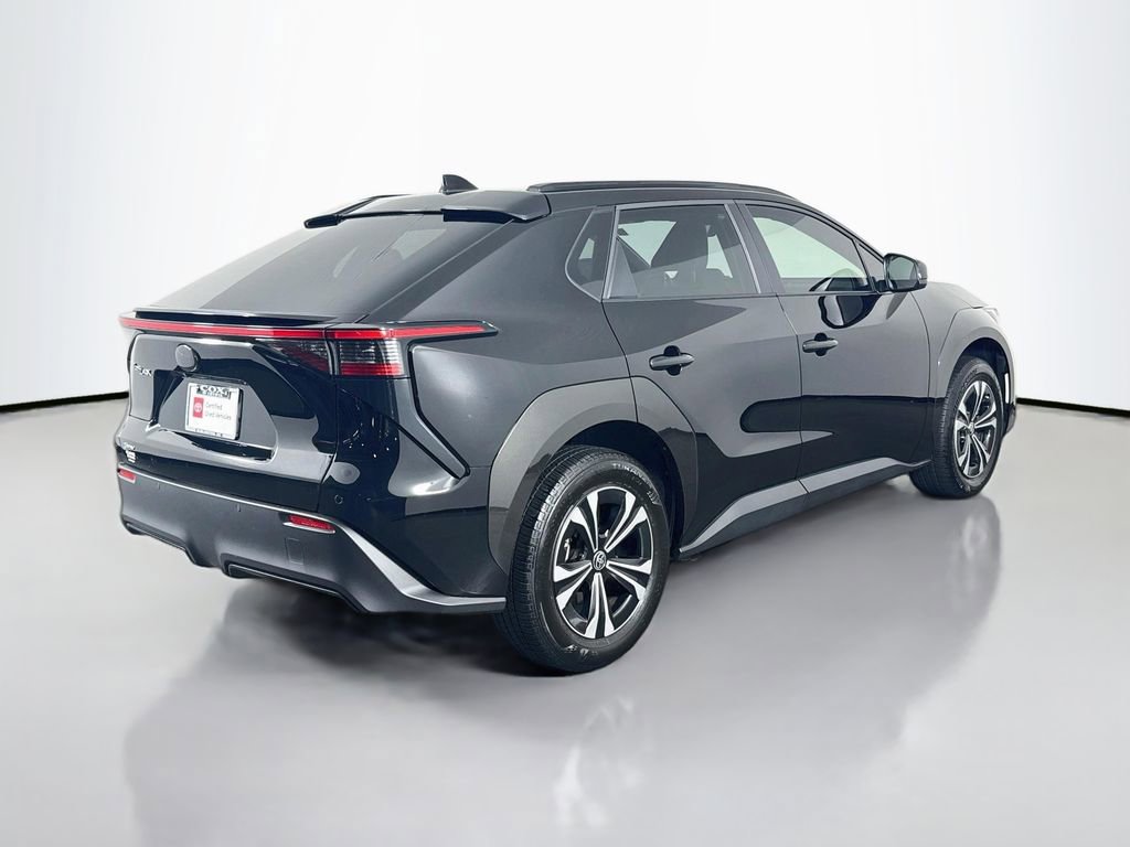 Used 2025 Toyota bZ4X FWD image 5