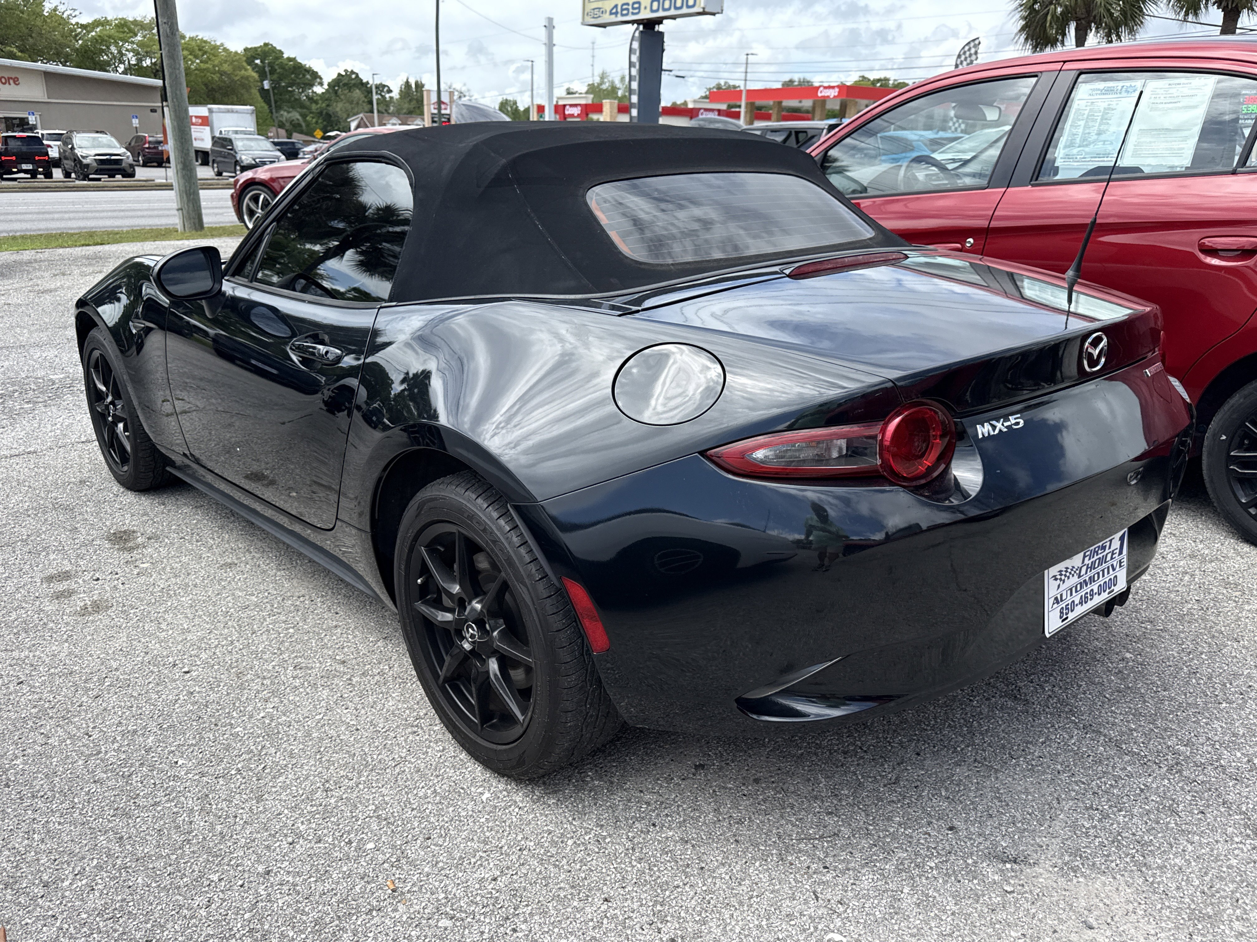 Used 2021 MAZDA MX-5 Miata Sport image 2