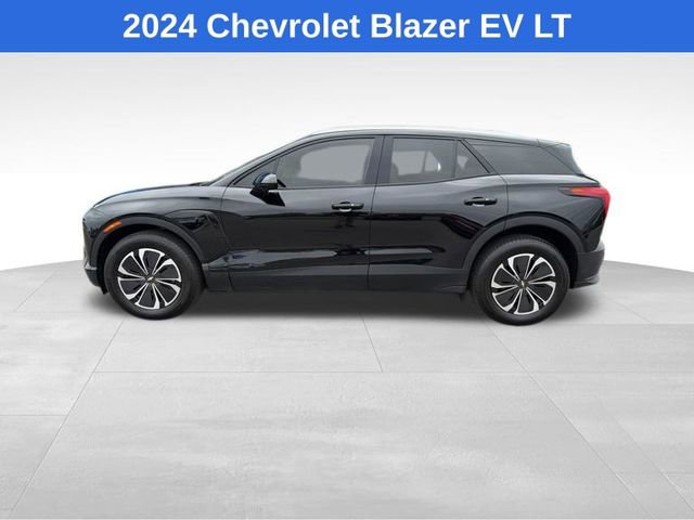 Used 2024 Chevrolet Blazer EV LT image 2
