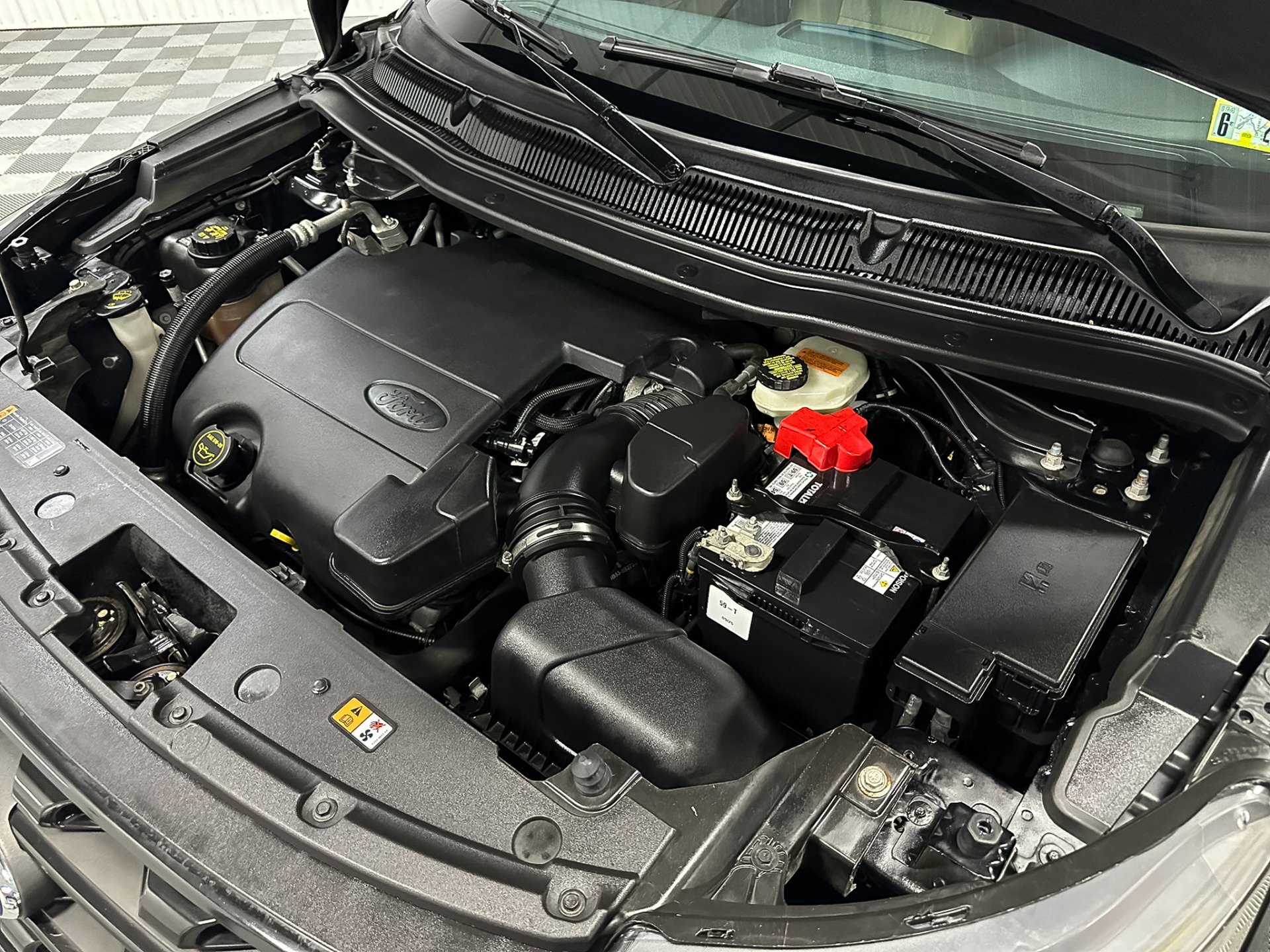 Used 2017 Ford Explorer XLT image 47