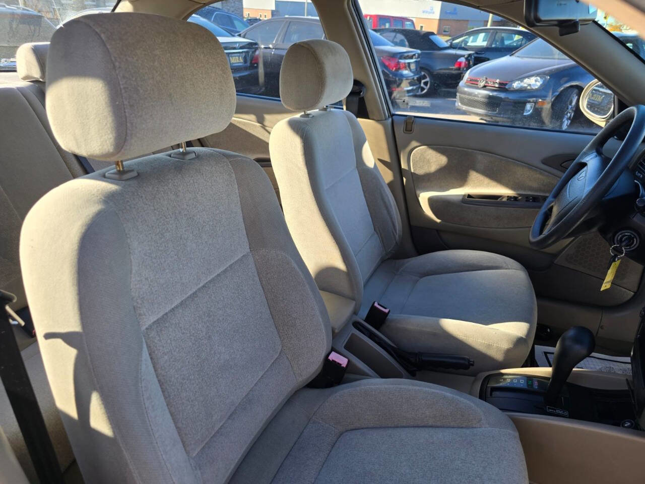 Used 2000 Daewoo Nubira SE image 37