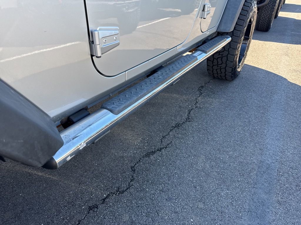Used 2011 Jeep Wrangler Unlimited Sport AWD/4WD image 15