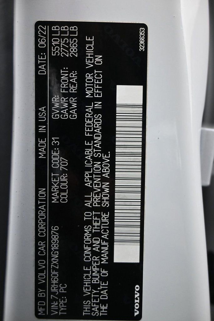 Used 2022 Volvo S60 T8 Inscription image 9