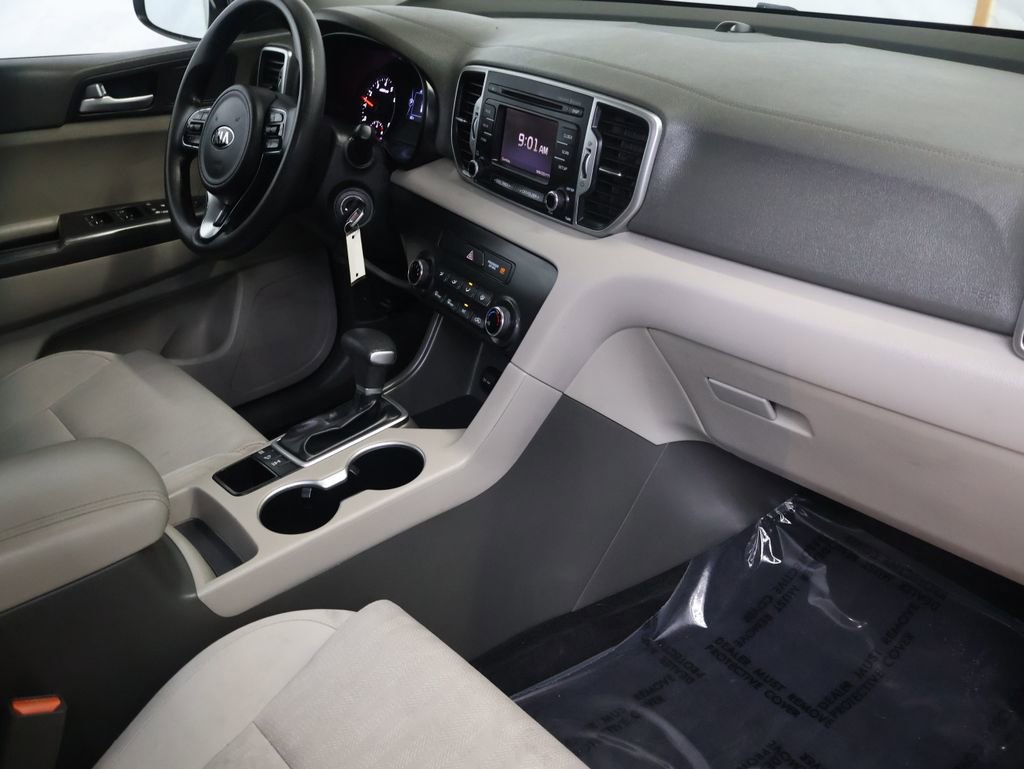 Used 2017 Kia Sportage LX AWD/4WD image 11