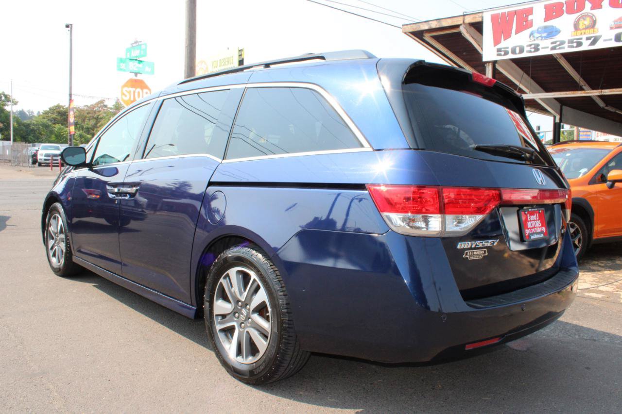Used 2015 Honda Odyssey Touring image 4