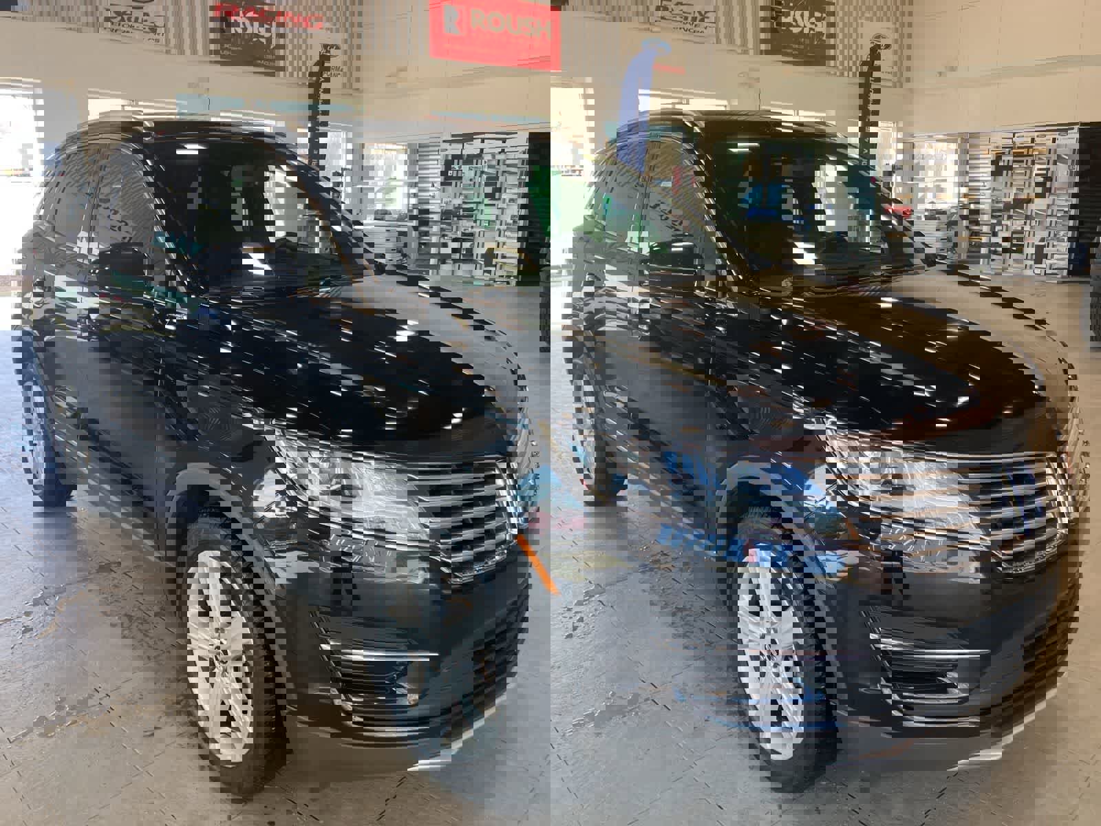 Used 2017 Lincoln MKC Premiere image 3