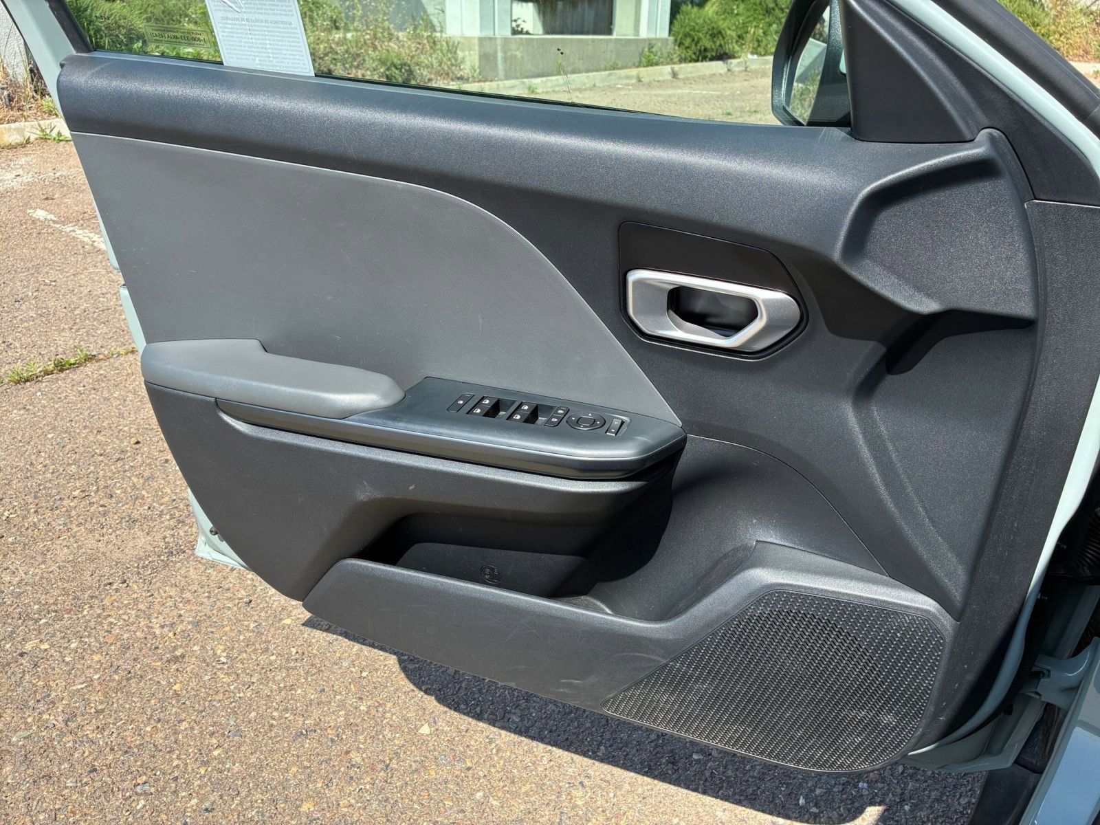 Used 2025 Kia K4 LXS image 18