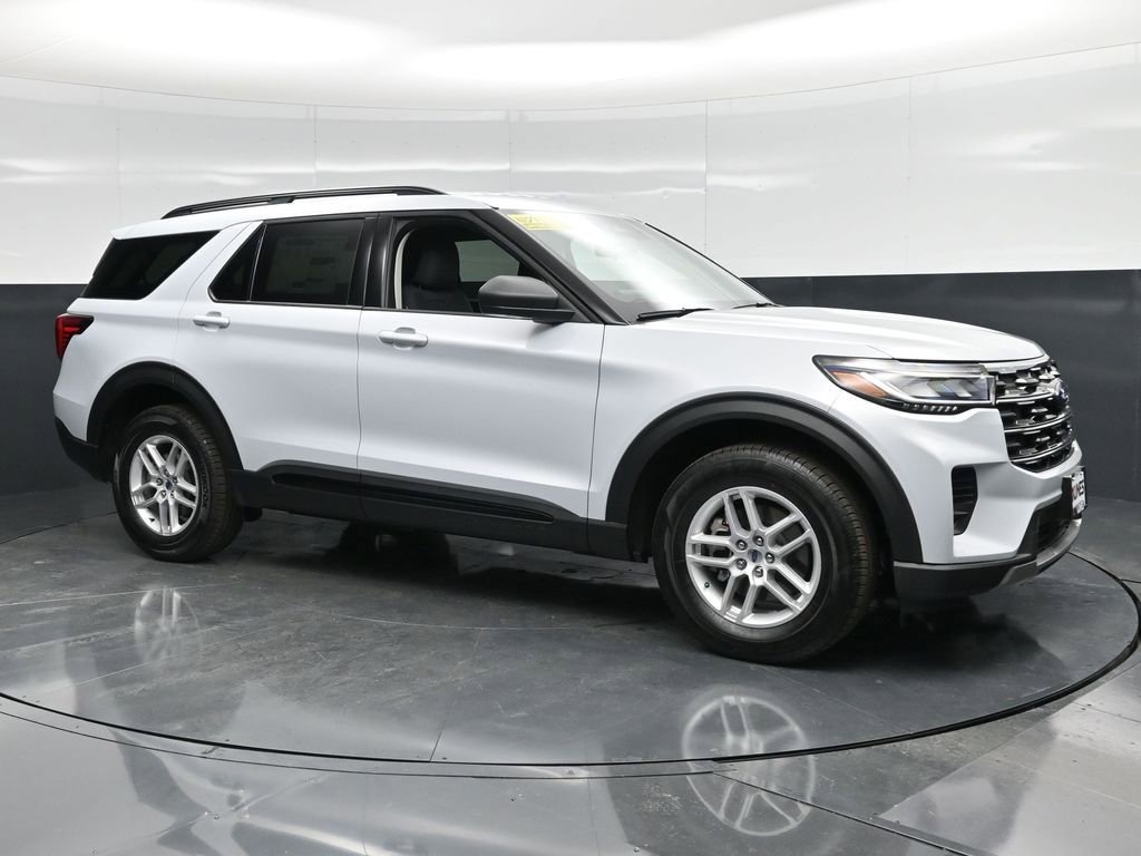 New 2026 Ford Explorer Active image 5