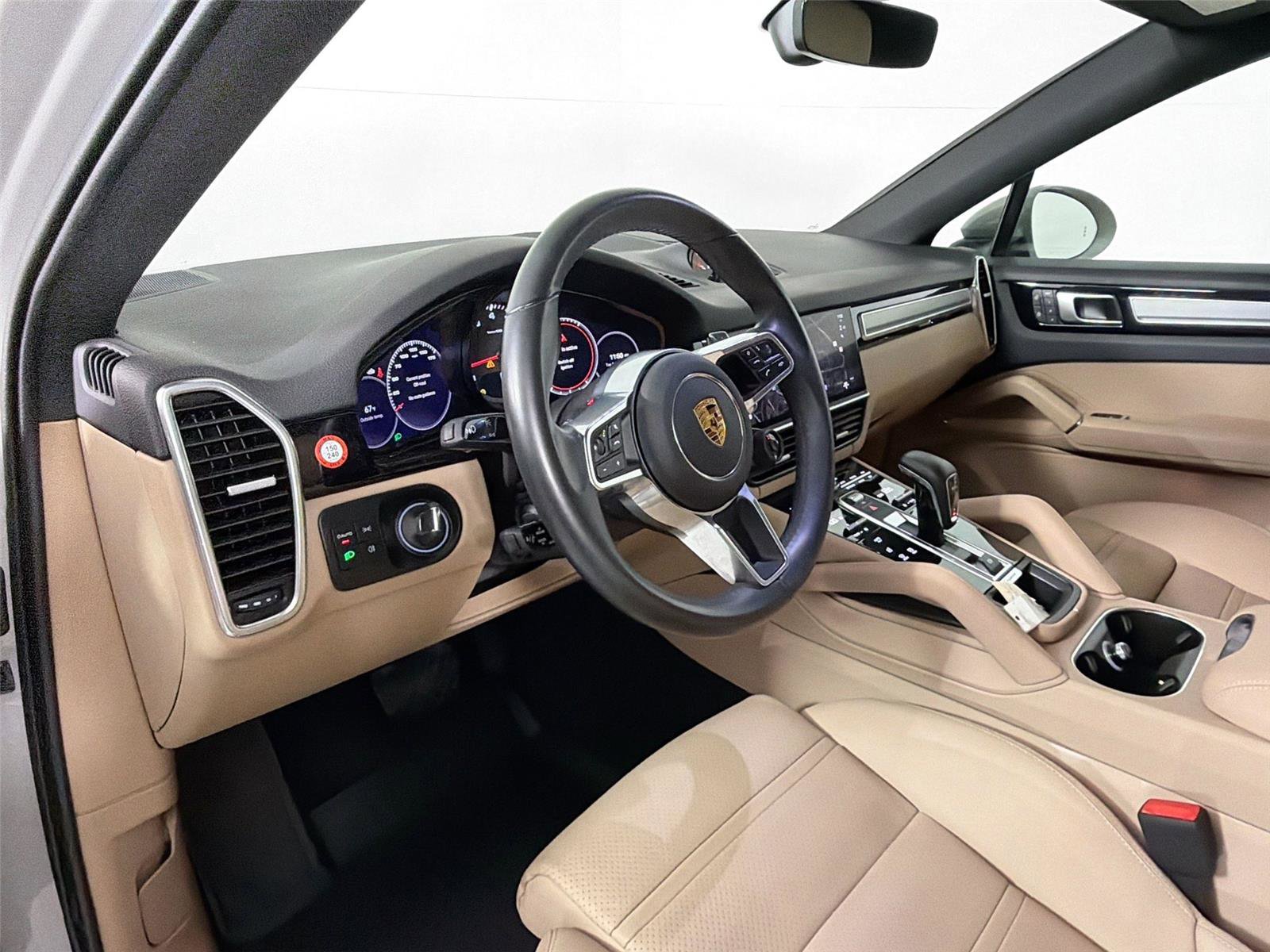 Certified 2022 Porsche Cayenne Platinum Edition AWD/4WD image 4