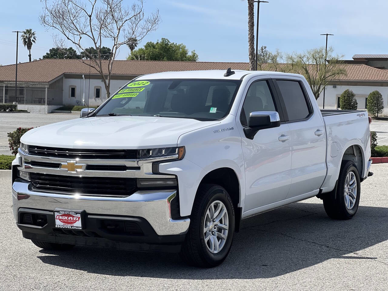 Used 2022 Chevrolet Silverado 1500 LT image 11