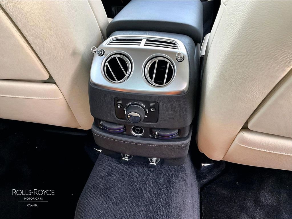 Certified 2013 Rolls-Royce Ghost RWD image 32