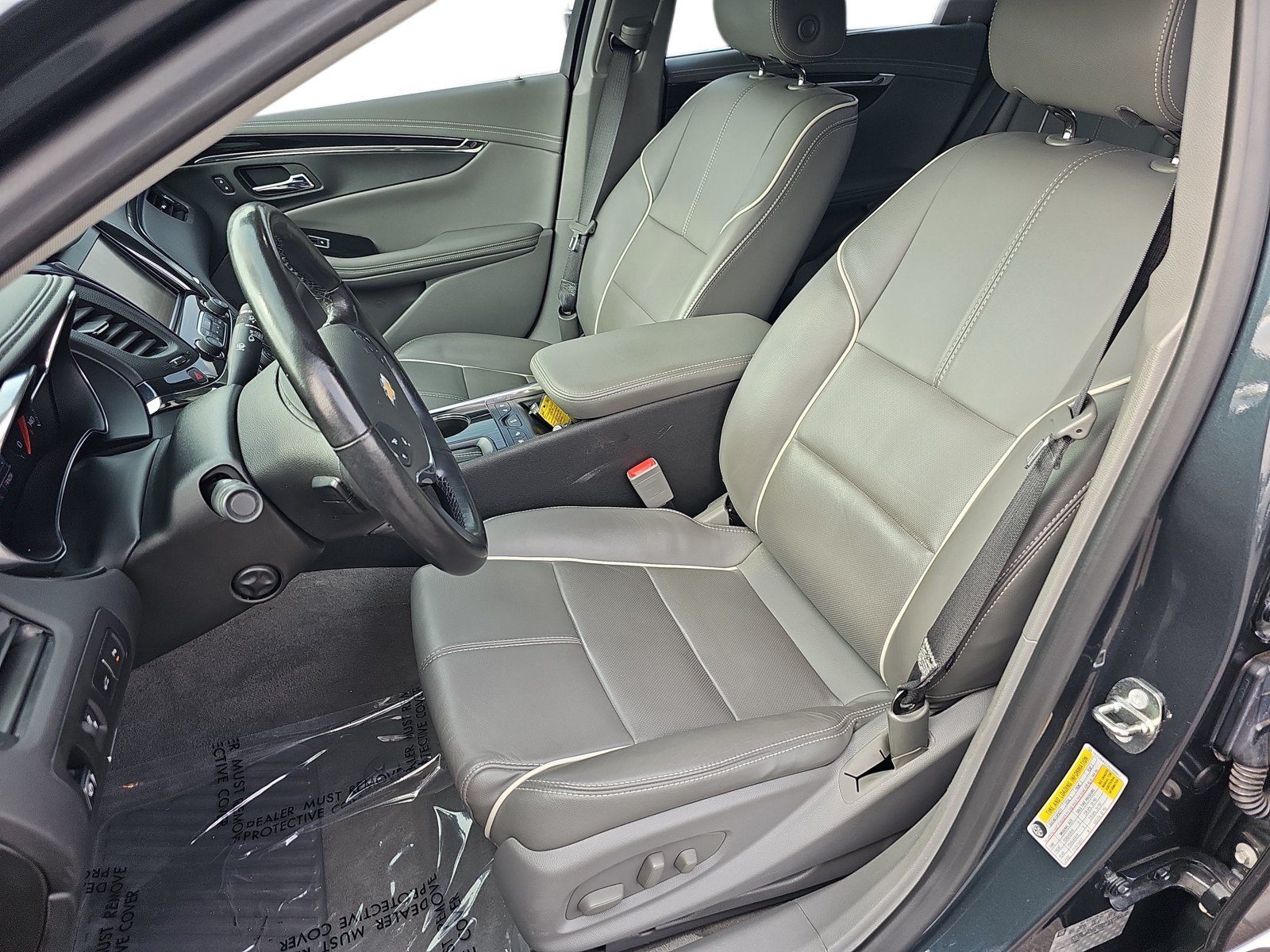 Used 2018 Chevrolet Impala Premier w/ Premier Convenience Package FWD image 12