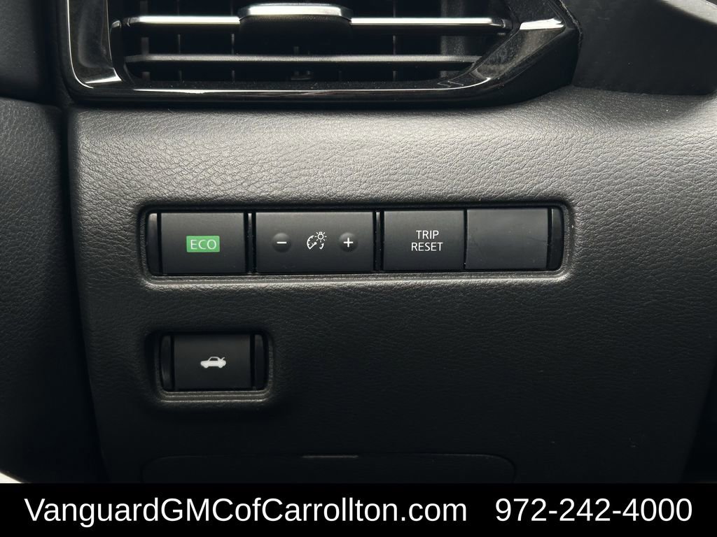 Used 2025 Nissan Sentra SR image 22