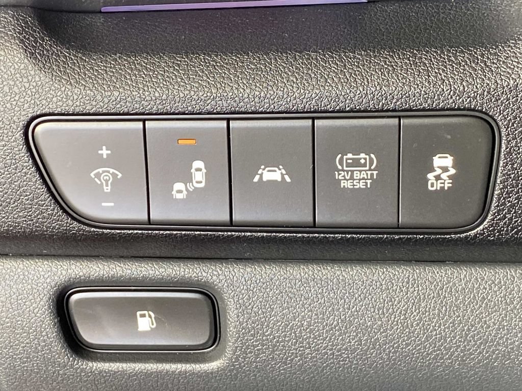 Used 2022 Kia Niro Touring Special Edition FWD image 15