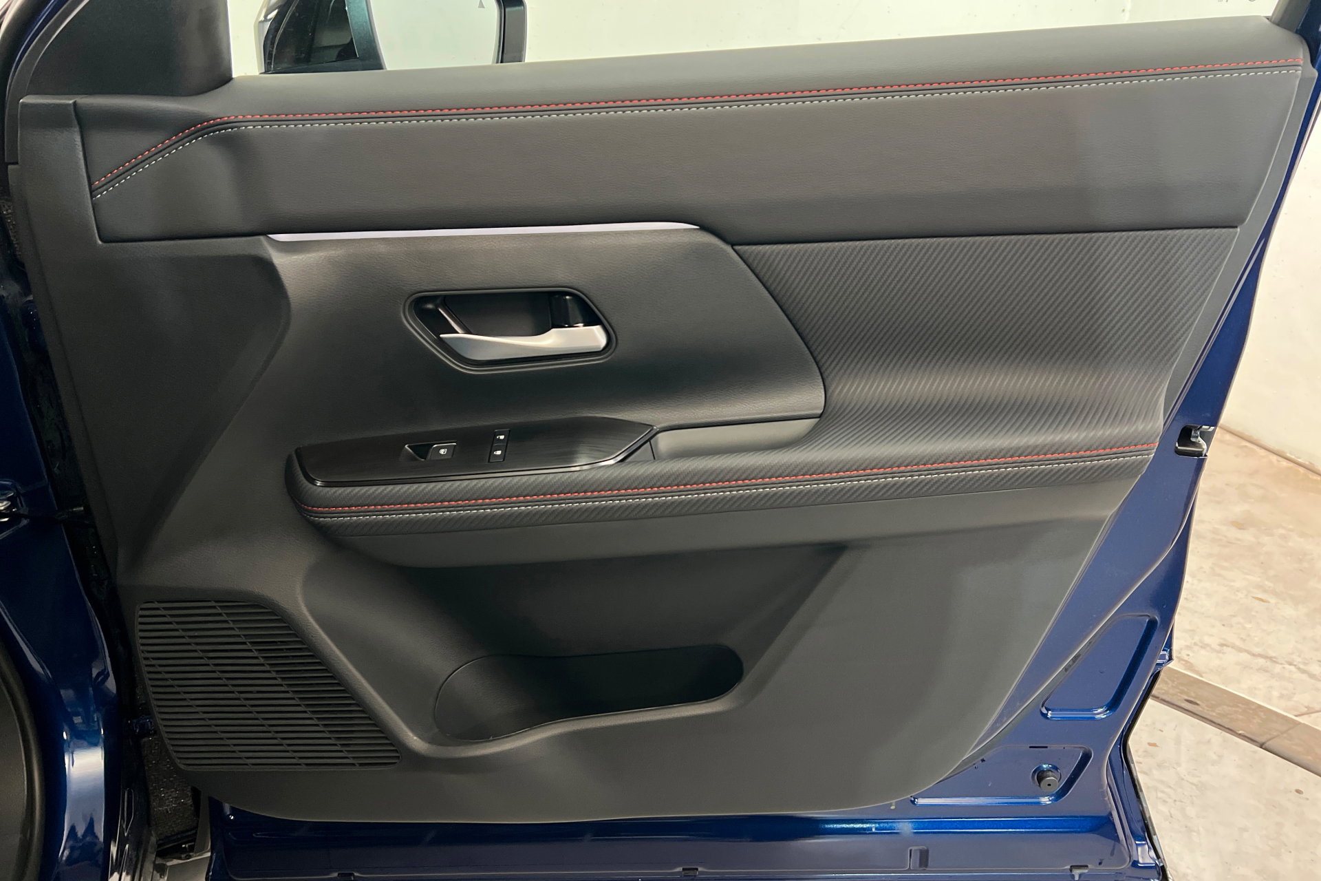 New 2026 Nissan Kicks SR image 23