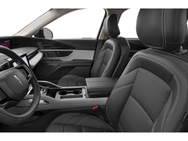 Used 2025 Lincoln Nautilus Premier AWD/4WD image 8